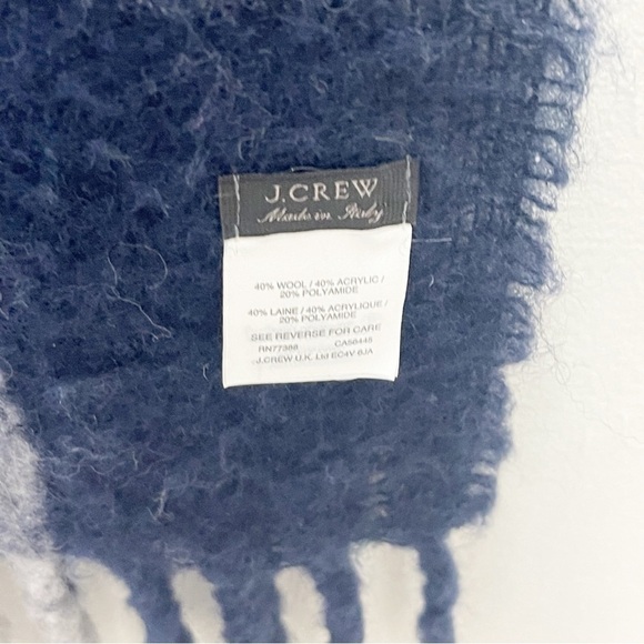 J CREW Women’s Blue Pink Tartan Plaid Wool Blend Scarf Made In Italy 19” X 85” - Picture 4 of 4